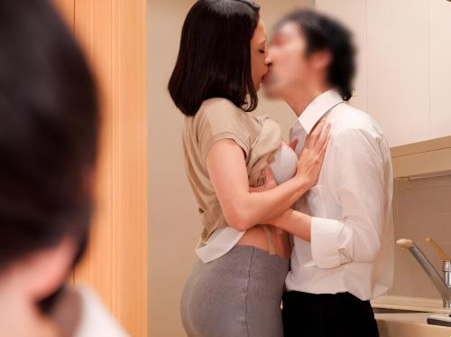 Diam-diam sayangilah ibu sahabatmu